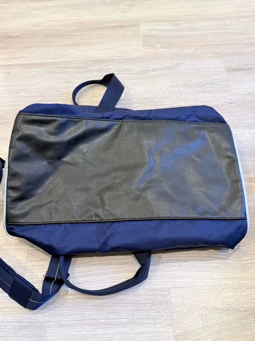 LuluLemon Ivviva Game On Bag Navy and Pink Duffel Crossbody